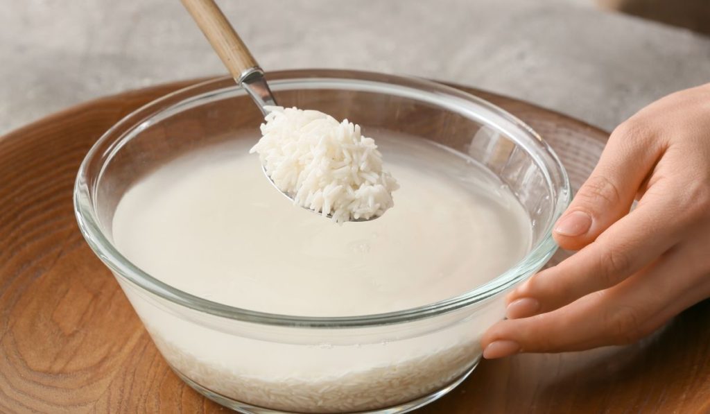 This image shows how to prepare rice water to fermentation process.